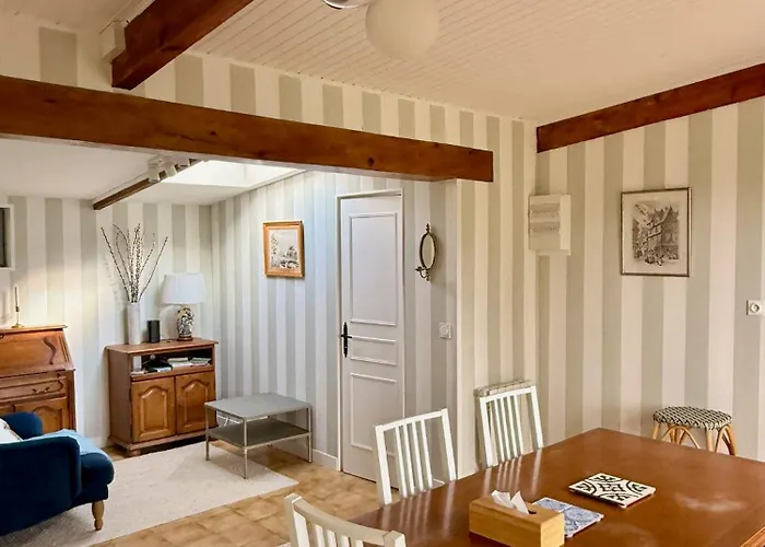 Riverside - Domaine 2 Maisons - Parc 1 Hectare - Pont L'eveque Deauville Normandie بيت للعطل